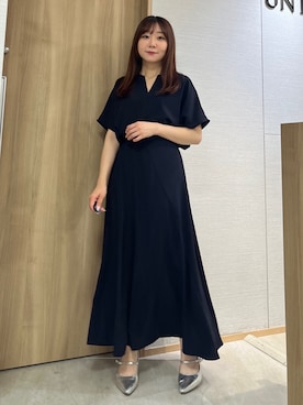 「UNTITLED（アンタイトル）の【UV/接触冷感/セットアップ可】リラクシーキーVネックブラウス（シャツ/ブラウス、ブルー系）」を使った、KAHOさん（レディース・149cm）の春コーディネート