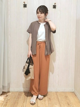 「アイテム（サングラス、イエロー系）」を使った、SAKIさん（レディース・159cm）の夏コーディネート