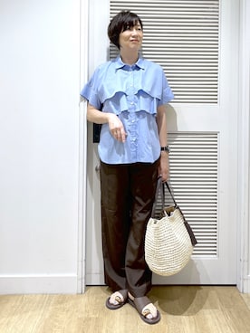 「Dessin（デッサン）の【マシンウォッシャブル】ダブルフリルブラウス（シャツ/ブラウス、ブルー系）」を使った、Miyazakiさん（レディース・159cm）の夏コーディネート