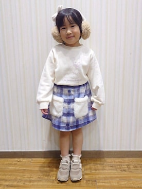 「アイテム（イヤーマフ、ベージュ系）」を使った、Yuiさん（キッズ・102cm）の冬コーディネート