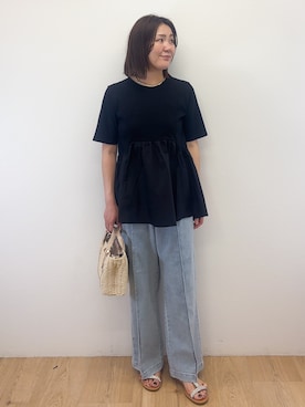 「OPAQUE.CLIP（オペークドットクリップ）のペプラムドッキングカットソー【洗濯機OK】（Tシャツ/カットソー、ブラック系）」を使った、Takeさん（レディース・162cm）の夏コーディネート