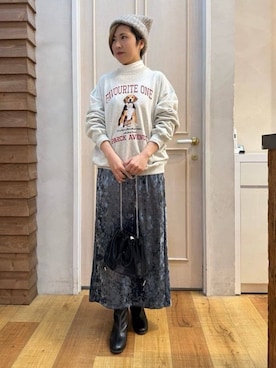「SHOO・LA・RUE（シューラルー）の【選べる4柄】グラフィックアソート オーバーサイズ 裏毛スウェット（スウェット、ホワイト系）」を使った、きょんさん（レディース・163cm）の秋コーディネート