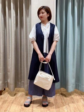 「SHOO・LA・RUE（シューラルー）の【S-LL/体型カバー】後ろ姿もきれい見え バックプリーツジレ（ベスト、ブルー系）」を使った、きょんさん（レディース・163cm）の春コーディネート