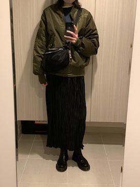 「URBAN RESEARCH（アーバンリサーチ）のアイテム（MA-1）」を使った、mi.＊さん（レディース・174cm）の春コーディネート