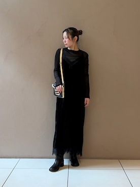 「Whim Gazette（ウィムガゼット）の【La nature linge】シアーチュールプルオーバー（Tシャツ/カットソー、ブラック系）」を使った、yumekaさん（レディース・158cm）の秋コーディネート