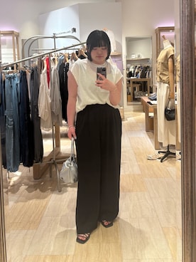 「Jena espace merveilleux（ジェナ　エスパスメルヴェイユ）のレザーラウンドバッグ（トートバッグ、シルバー系）」を使った、eeeeik6さん（レディース・160cm）の夏コーディネート