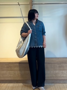 「Jena espace merveilleux（ジェナ　エスパスメルヴェイユ）の【夏まで着れる長袖】【サラサラデニム】テンセルデニムシャツ（シャツ/ブラウス、ブルー系）」を使った、eeeeik6さん（レディース・160cm）の夏コーディネート