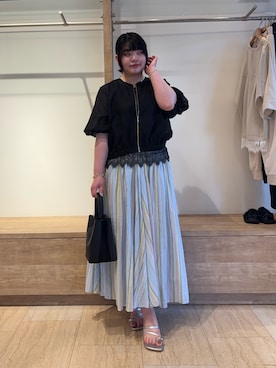 「Jena espace merveilleux（ジェナ　エスパスメルヴェイユ）の綿ボイルギャザーフレアスカート（スカート、ブルー系）」を使った、eeeeik6さん（レディース・160cm）の夏コーディネート