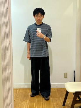 「URBAN RESEARCH DOORS（アーバンリサーチドアーズ）のOUTDOOREXCHANGE ボーダーTシャツ（Tシャツ/カットソー、グレー系）」を使った、尾堂さん（メンズ・173cm）の夏コーディネート