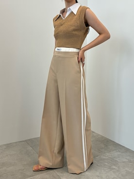 「SOEMIN（ソミン）のShirt layered knit vest／シャツレイヤードニットベスト（タンクトップ、ベージュ系）」を使った、Prompdoさん（レディース・163cm）の夏コーディネート