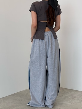 「SOEMIN（ソミン）のDenim docking sweatpants／バックスウェットデニムパンツ（デニムパンツ、ブルー系）」を使った、Prompdoさん（レディース・163cm）の夏コーディネート