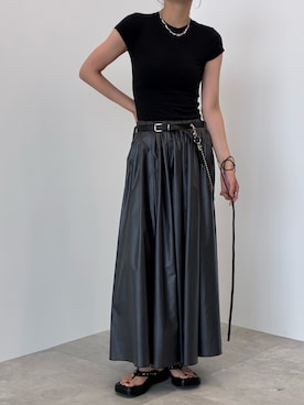 「SOEMIN（ソミン）のLong flared skirt／ロングフレアスカート（スカート、ブラック系）」を使った、Prompdoさん（レディース・163cm）の夏コーディネート