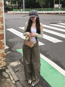 「temuのアイテム（パンツ、グリーン系）」を使った、愛さん（レディース・165cm）の夏コーディネート