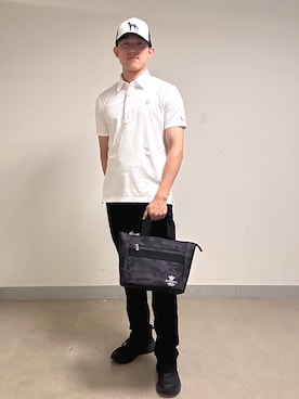 「adabat（アダバット）の【ADABAT NAVY】クールタッチカノコワッペン半袖ポロシャツ（ポロシャツ、ホワイト系）」を使った、西岡琉偉さんの夏コーディネート