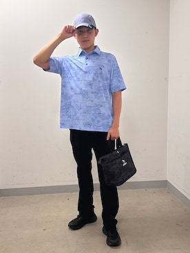 「adabat（アダバット）の【ADABAT NAVY】吸水速乾/UVカット エアロフォトリンクスプリント半袖ポロシャツ（ポロシャツ、ブルー系）」を使った、西岡琉偉さんの夏コーディネート