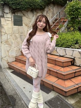 「continuer de NICE CLAUP(コンティニューデナイスクラップ)の肩開きリボンケーブルニットワンピース(ニット/セーター、ピンク系)」を使った、sakuraniceさん(レディース・161cm)の秋コーディネート