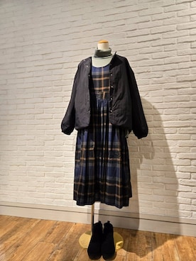 「one'sterrace（ワンズテラス）の軽量中綿入り ノーカラーブルゾン（ブルゾン、ブラック系）」を使った、yuri5909さん（レディース）の秋コーディネート