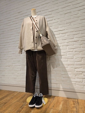 「one'sterrace（ワンズテラス）の◆【あったか】通すだけ 2WAYリバーシブルマフラー（ストール/ショール、ベージュ系）」を使った、yuri5909さん（レディース）の冬コーディネート