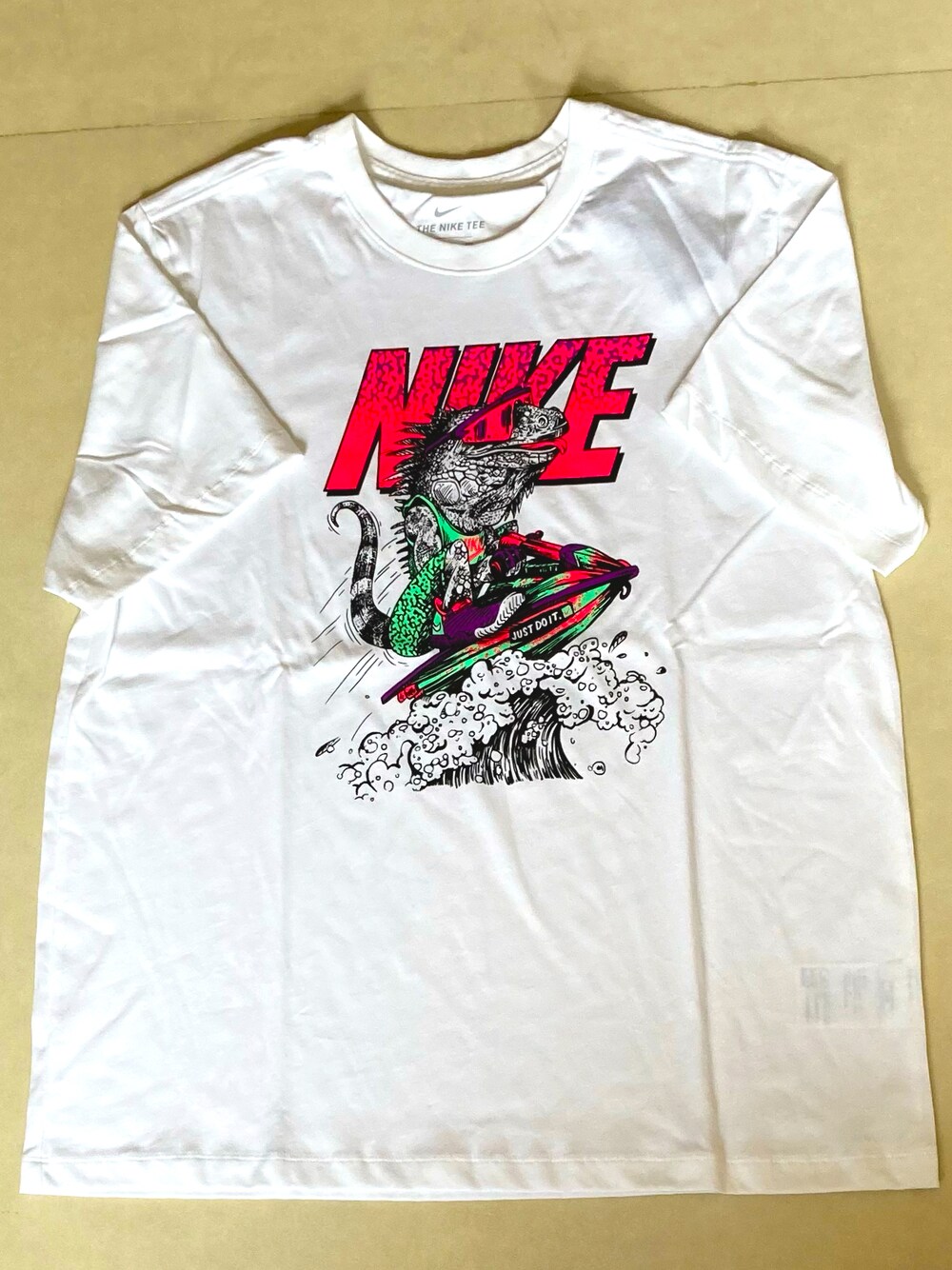 「NIKEのNIKE/ナイキ NSW ビーチ ジェット スキー S/S T（Tシャツ/カットソー、ホワイト系）」を使った、tm1974さん（メンズ・171cm）の夏コーディネートの1枚目の写真