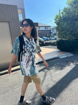 「NEW BALANCE（ニューバランス）の2002R（スニーカー）」を使った、Culumi さん（レディース・160cm）の夏コーディネート