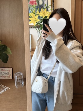 「TORY BURCH（トリーバーチ）のアイテム（ショルダーバッグ、ホワイト系）」を使った、萌さん（レディース・165cm）の夏コーディネート