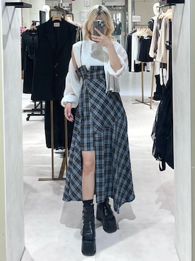 「MURUA（ムルーア）のアイテム（トップス）」を使った、上竹七咲さん（レディース・152cm）の春コーディネート