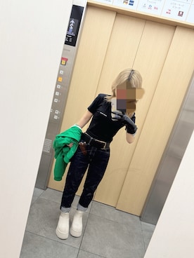 「BLACK BY MOUSSY（ブラックバイマウジー）のHUILA one wash denim（ウィラワンウォッシュデニム）（デニムパンツ、ブルー系）」を使った、ぷーこやん。さん（レディース・149cm）の冬コーディネート