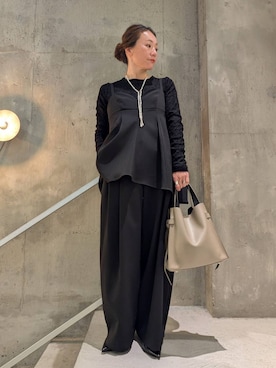 「Spick & Span（スピックアンドスパン）の《追加》ストレッチレースクルーネックプルオーバー（Tシャツ/カットソー、ブラック系）」を使った、YUMIさん（レディース・157cm）の冬コーディネート