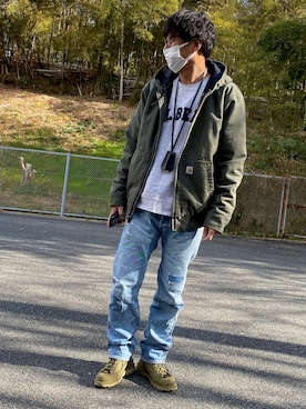 Carharttのミリタリージャケットを使った人気ファッション