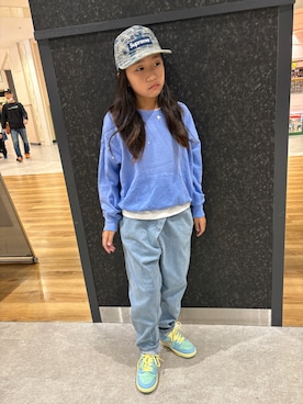 「アイテム（シューズ）」を使った、HANさん（キッズ・132cm）の秋コーディネート