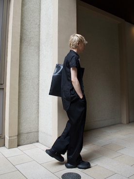 「DRIES VAN NOTEN（ドリスヴァンノッテン）のアイテム（スラックス）」を使った、橋本さん（メンズ・174cm）の夏コーディネート