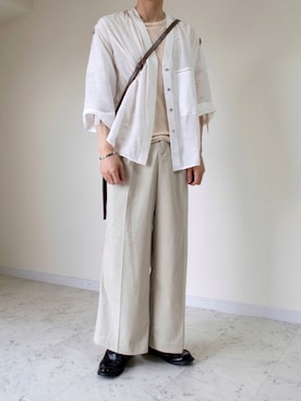 「HELMUT LANG（ヘルムートラング）のアイテム（トップス）」を使った、橋本さん（メンズ・174cm）の夏コーディネート
