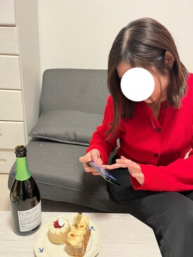 「consumeproductのアイテム（ニット/セーター、レッド系）」を使った、Mmmさん（レディース・168cm）の冬コーディネート