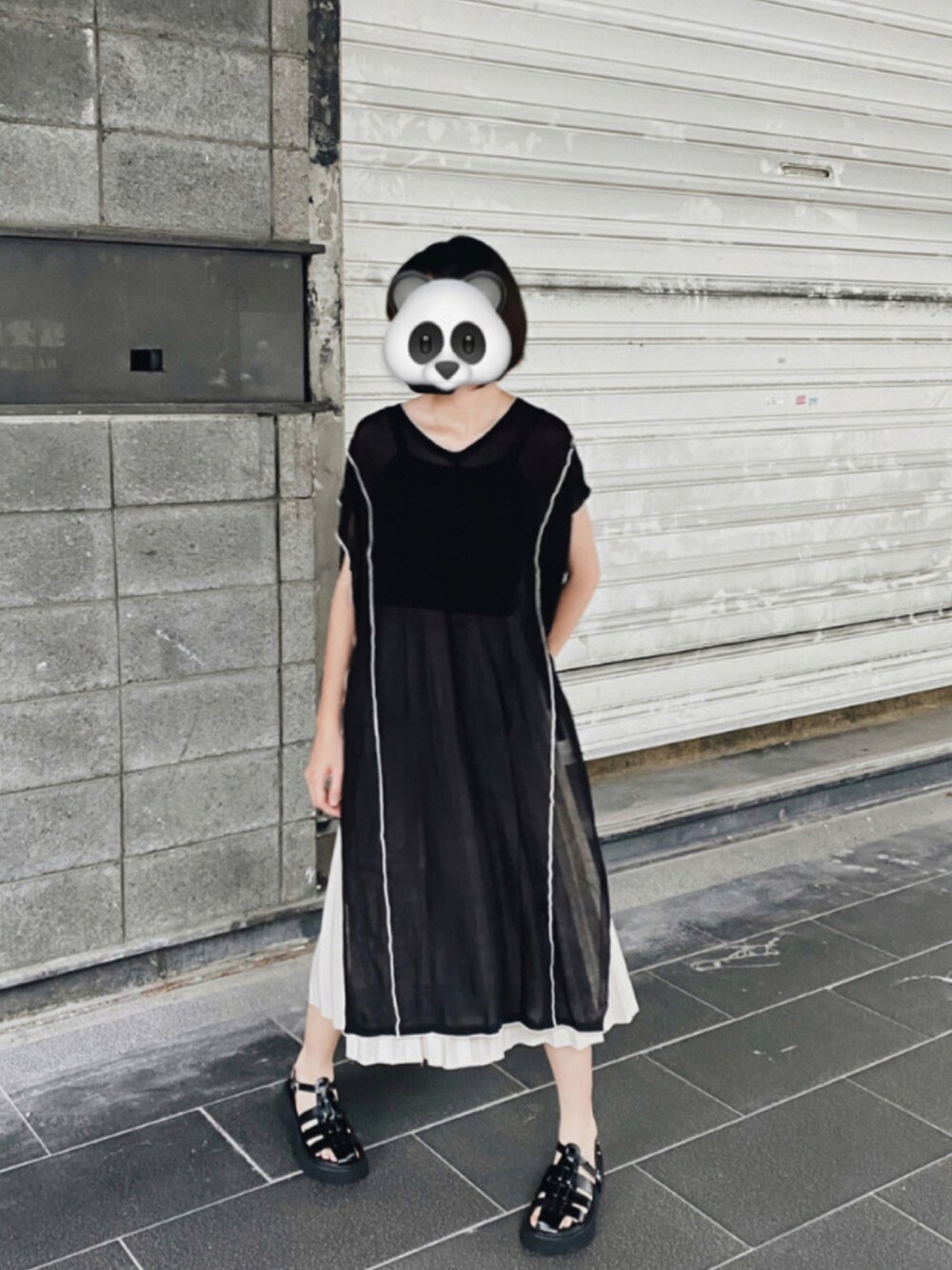 「Bou Jeloudのアイテム（トップス、ブラック系）」を使った、st________さん（レディース・165cm）の夏コーディネートの1枚目の写真