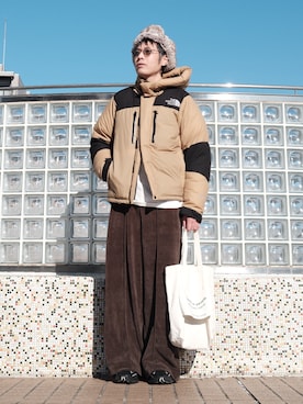 「アイテム（ダウンジャケット/コート）」を使った、ノエル（40代お洒落コーデ）さん（メンズ・177cm）の冬コーディネート