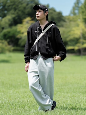 「アイテム（パーカー）」を使った、ノエル（40代お洒落コーデ）さん（メンズ・177cm）の夏コーディネート