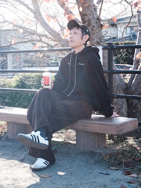 「アイテム（スラックス）」を使った、ノエル（40代お洒落コーデ）さん（メンズ・177cm）の秋コーディネート