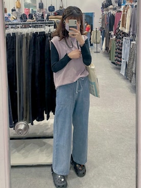 「kicks」｜「アイテム（サンダル）」を使った、yoshi🥑さん（レディース・167cm）の冬コーディネート