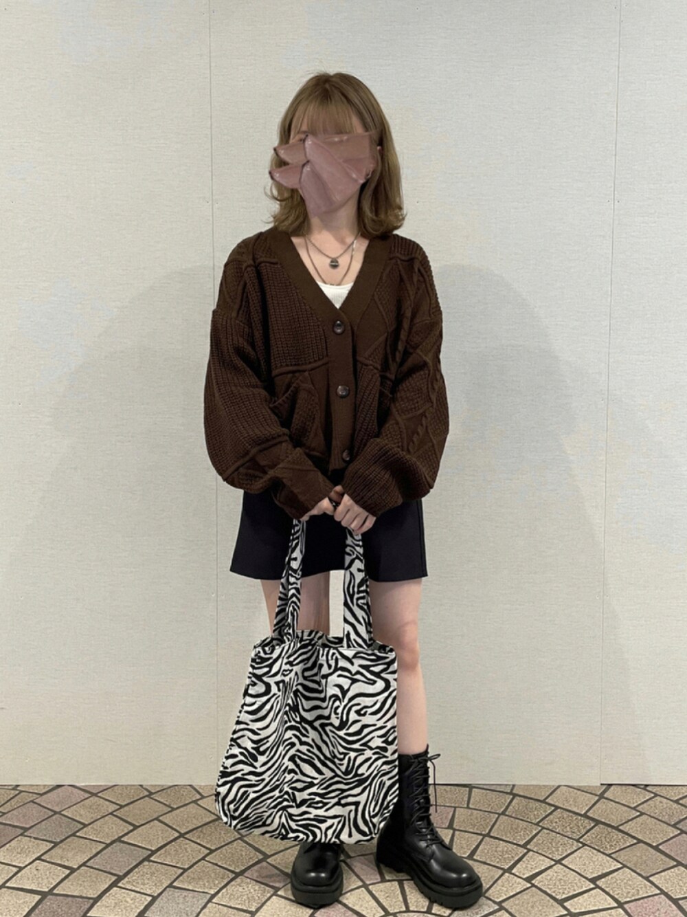 「カーディガン、秋のコーデ、ミニスカート、プチプラ、低身長、秋服準備はじめました」｜「sangoのアイテム（カーディガン/ボレロ、ブラウン系）」を使った、のぐちさん（レディース・150cm）の秋コーディネートの1枚目の写真