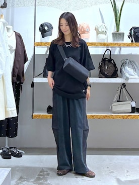 「LEPSIM（レプシィム）のデニムドッキングパンツ　1023674（デニムパンツ、ブラック系）」を使った、たかね。さん（レディース・170cm）の夏コーディネート
