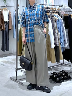 「アイテム（スラックス）」を使った、たかね。さん（レディース・170cm）の夏コーディネート