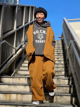 「BEAVER（ビーバー）のアイテム（パンツ）」を使った、yamaayuさん（レディース・151cm）の秋コーディネート