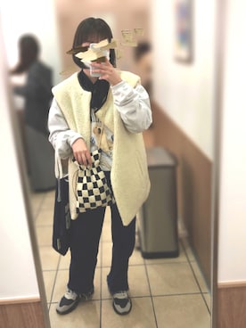 「Ray BEAMS（レイビームス）のLilas Campbell × Ray BEAMS / 別注 チェッカー 巾着 バッグ（ショルダーバッグ）」を使った、yuiさん（レディース・156cm）の秋コーディネート
