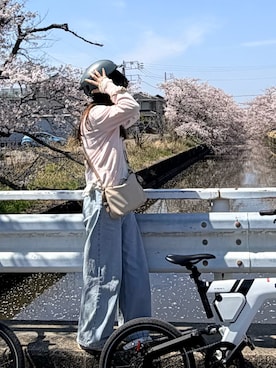 「mystic（ミスティック）のマルチWAYデニム（デニムパンツ、ブルー系）」を使った、茉さん（レディース・159cm）の春コーディネート