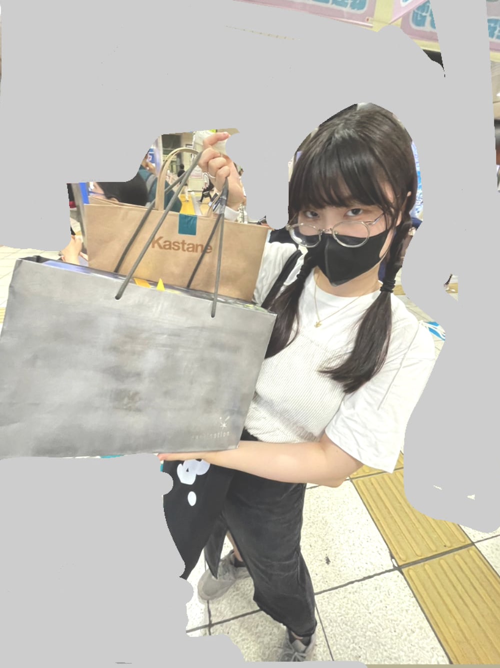 「みんなの白Tフェス、夏ファッション、三つ編み、メガネ女子、スニーカー、ビスチェ、おでかけコーデ、休日コーデ、kastane_ootd」｜「niko and...のアイテム（Tシャツ/カットソー、ホワイト系）」を使った、うるりらさん（レディース・163cm）の夏コーディネートの1枚目の写真