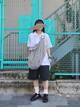 「WHIMSIC（ウィムジック）の【UNISEX/新色追加/2サイズ展開】ダブルニーペインターショーツ（その他パンツ）」を使った、うるりらさん（レディース・163cm）の夏コーディネート