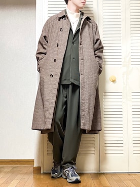 「アイテム（ステンカラーコート、ゴールド系）」を使った、ゐをりさん（メンズ・171cm）の冬コーディネート