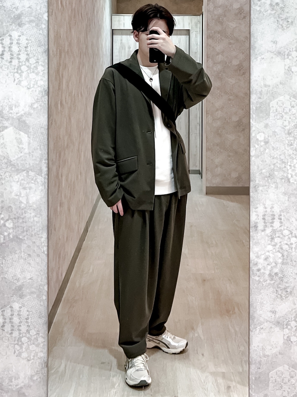 ASICS / GEL-KAYANO 14 BIRCH/DARK PEWTERを使ったその他ユーザーの