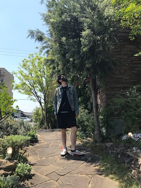 「OFF-WHITE」｜「アイテム（ジャケット/アウター）」を使った、YMDMさん（メンズ・171cm）の春コーディネート