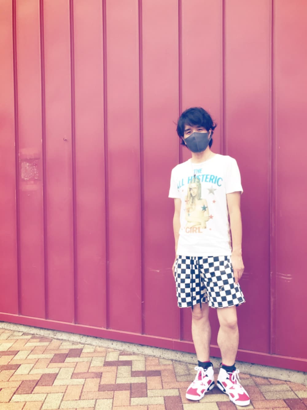 「カーマイン、ジョーダン、マーブルズ」｜「NIKEのアイテム（スニーカー、レッド系）」を使った、YMDMさん（メンズ・171cm）の夏コーディネートの1枚目の写真